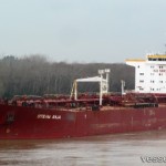 Oil tanker aground off Uruguay
