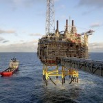 Oil price falls on improving supply outlook, economic worries