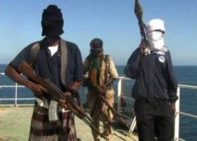 pirates robbers