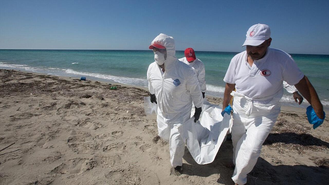 Volunteers have recovered the bodies of 41 presumed migrants that washed up on a Libyan beach, an official from the coastal city of Sabratha said on Sunday.