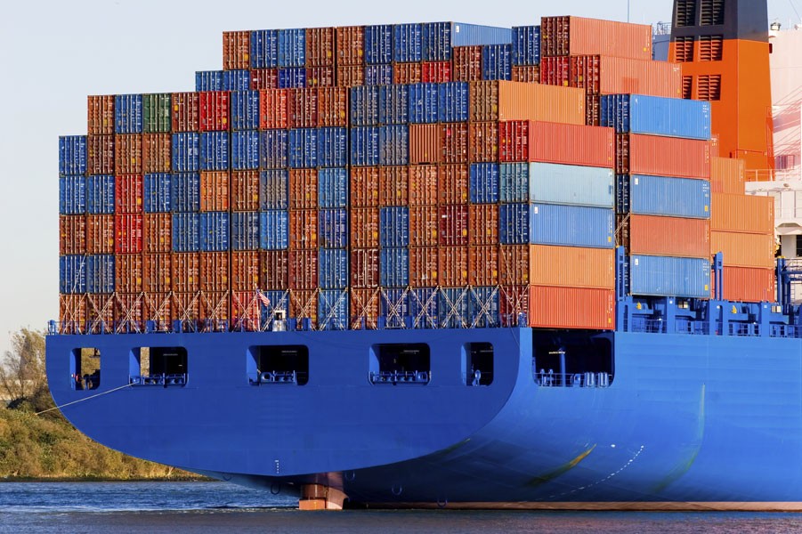 container-shipping