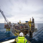 Norwegian companies cut offshore investments