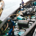 oil thieves - Navy