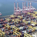 Retailers ask U.S. to help resolve shipping crisis