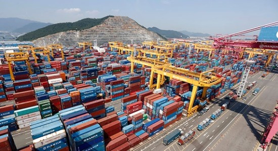 Productivity slows down at world's top 30 container ports