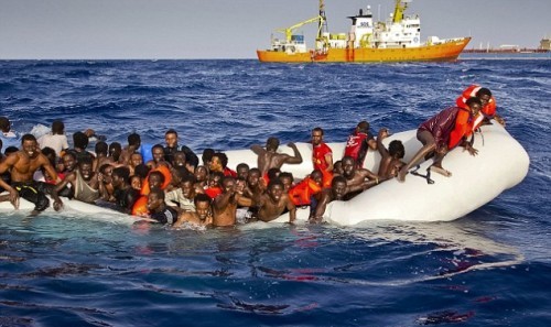 13 missing in migrant boat mishap