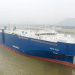 China’s LNG-powered car carrier  
