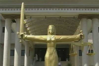 Man docked for stealing international passport, phone, others