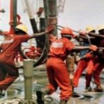 oil-workers_1