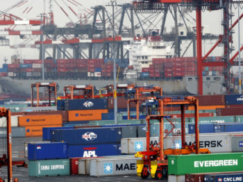WTO outlook indicator: Global trade growth to stay above-trend
