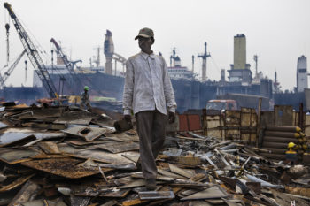 Worker dies at Bangladeshi shipbreaking yard