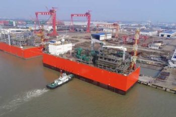 Chinese shipbuilder scores world's first