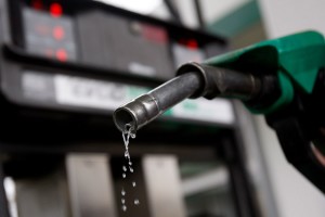 Ghana-now-sells-petrol-to-Nigeria-300x200 (1)