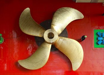 Hyundai Heavy Industries' 5,000th propeller measured 10.6 meters in diameter and weighed 77 tons.