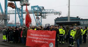 Spanish Dockworkers to Face Massive Layoffs?
