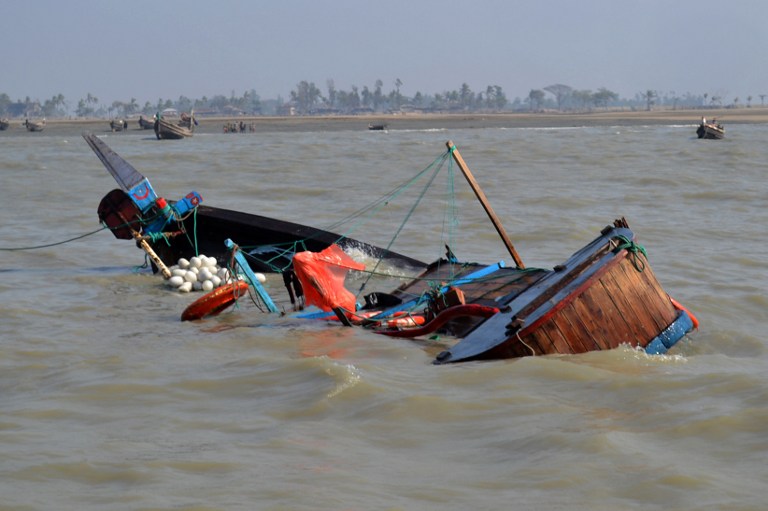 Marine police rescue 3 in Badagry boat mishap