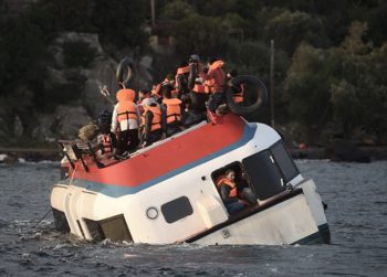 16 migrants die as boat sinks off Greece