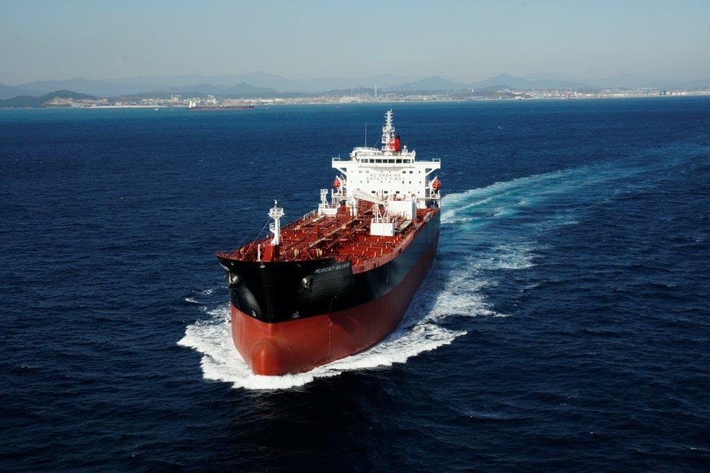 Shipping-tanker