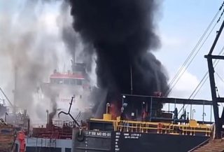 Six die in Cartagena shipyard blast 