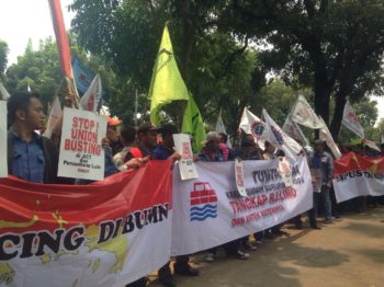Tanjung Priok port workers plan strike next week