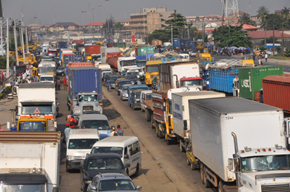 Court suspends sitting over Apapa gridlock 