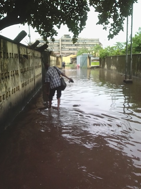 Again, gridlock, flood, hinder court sitting in Apapa-1