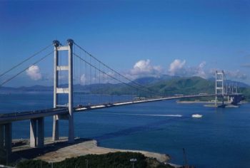 Indecision over Hong Kong bridge causing millions in port losses 