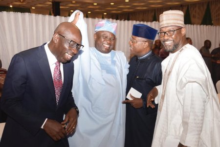 MEETING-WITH-STATE-GOVERNORS-2