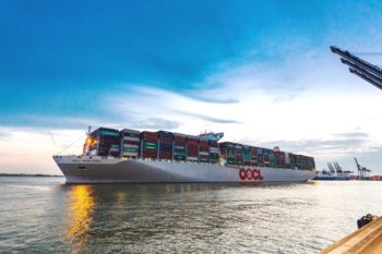 Port-of-Felixstowe-welcomes-world’s-largest-boxship