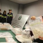 Shanghai Customs seizes 2 suitcases made of cocaine