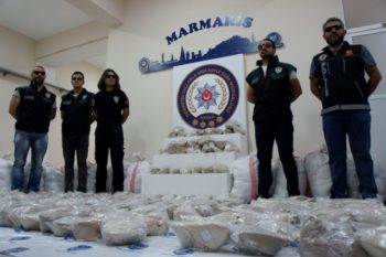 Turkish officials seize over a ton of heroin aboard vessel 
