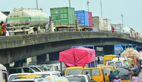 Apapa gridlock worsens as security officials commercialise right of way