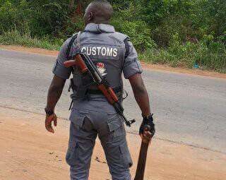 Customs-checkpoint