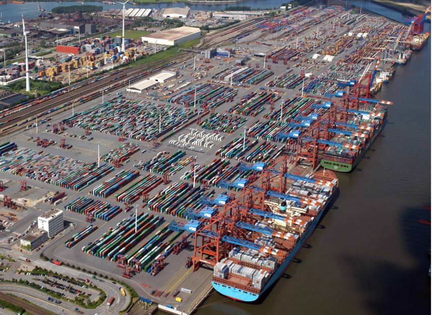 Port of Hamburg handles more cargo in 2016