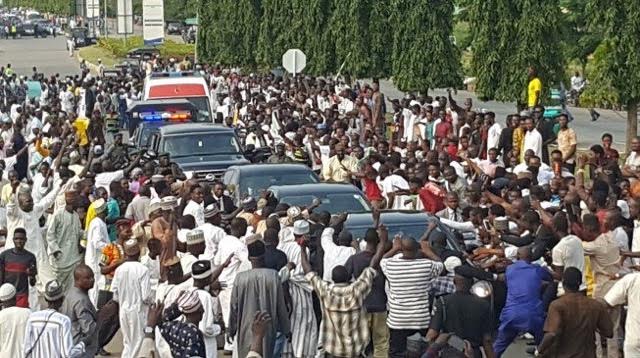 Buhari returns to Nigeria from London -2