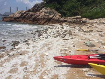 Hong Kong closes 13 beaches over smelly palm oil pollution