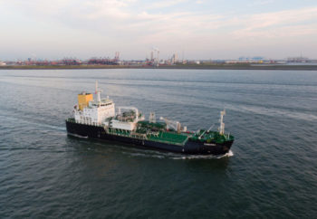 Seagoing LNG bunkering vessel arrives in Rotterdam