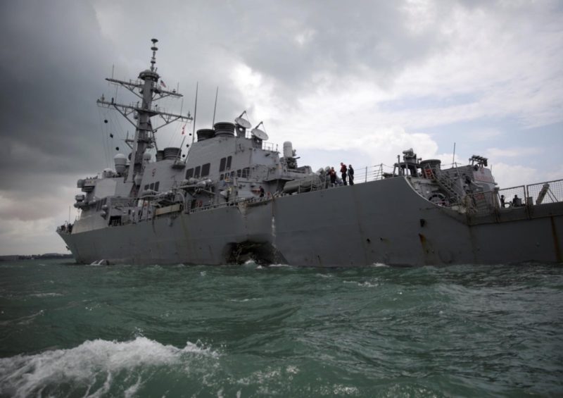 U.S. warship arrives Singapore after collision-3