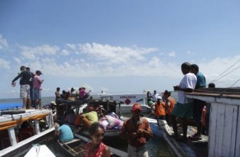 Death tolls rise to 41 in two Brazil boat wrecks