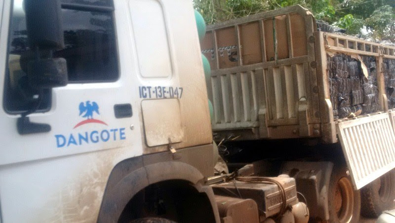 Customs impounds Dangote truck with 3,000 cartons of banned poultry