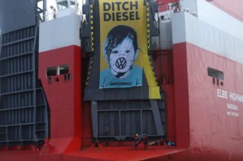 Greenpeace activists board K Line’s ship