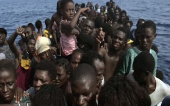600 African migrants rescued near Spain