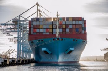 APM Terminals sets single vessel cargo record at Port of Los Angeles