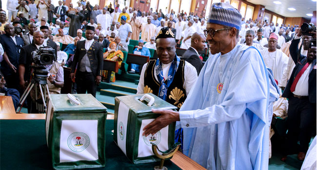 Buhari-presents-2018-budget