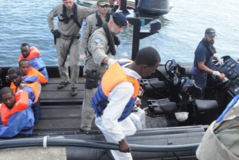 Six suspected Somali pirates transferred to Seychelles for trial