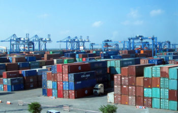 Vietnam port suffers congestion after severe storm_