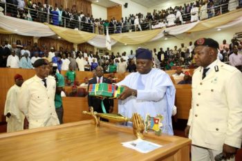 Ambode presents budget for 2018 1