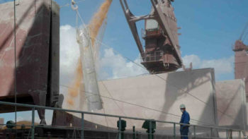 Explosion kills employee at Argentine port