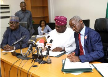 FG hands over Presidential Lodge in Marina to Lagos 3