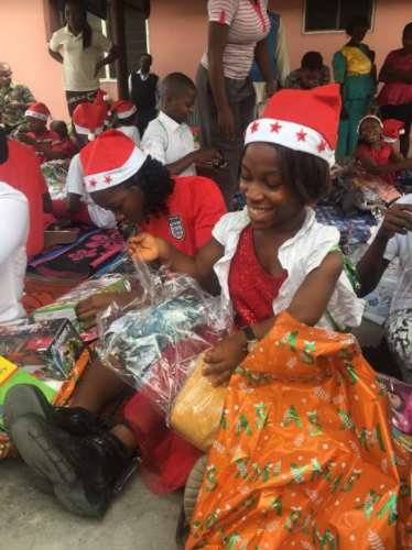 INTELS showers gifts, cash on less privileged children_1